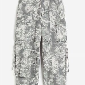NWOT H&M Fun Tie Dye Gray Cargo Pants - sz 14